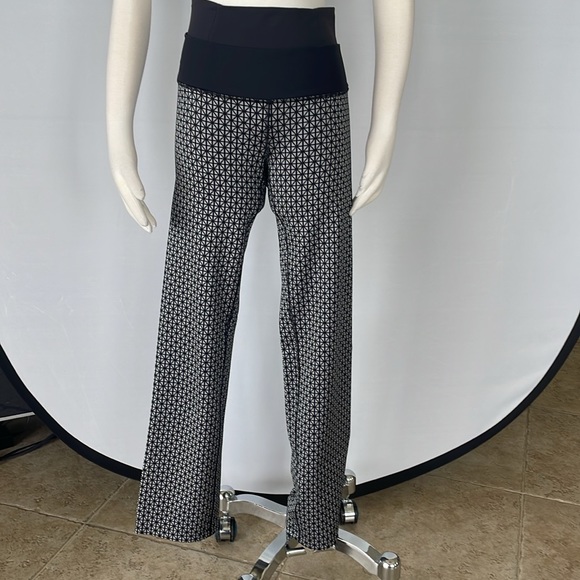 Lululemon Pants Size 6 - Picture 5 of 14
